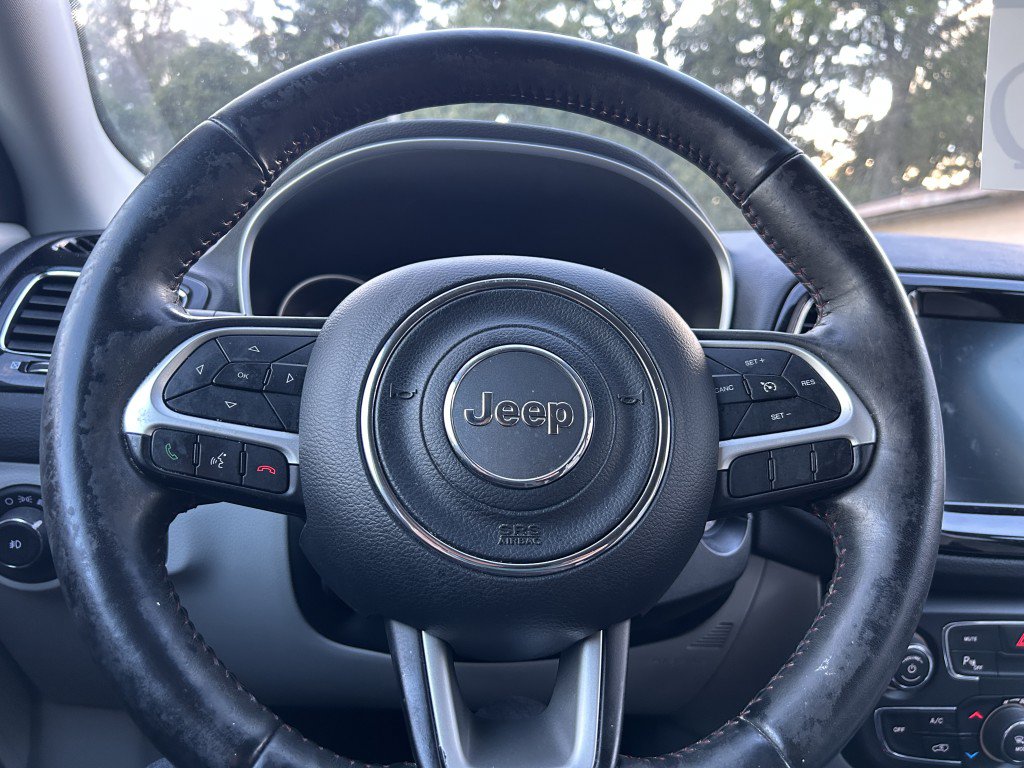 Used 2019 Jeep Compass Limited w/ Safety & Security Group AWD/4WD image 17