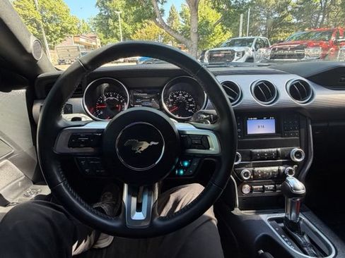 Used 2020 Ford Mustang GT RWD image 18