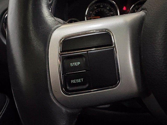 Used 2016 Jeep Compass High Altitude FWD image 46