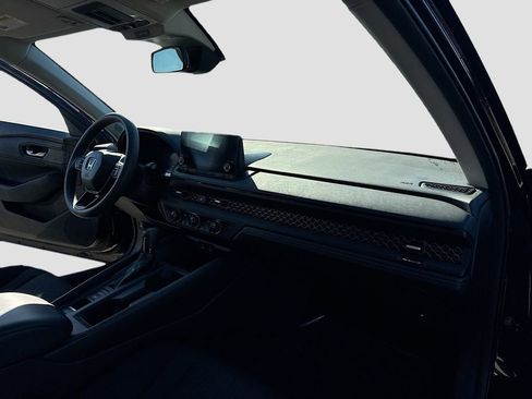 Used 2023 Honda Accord EX image 27