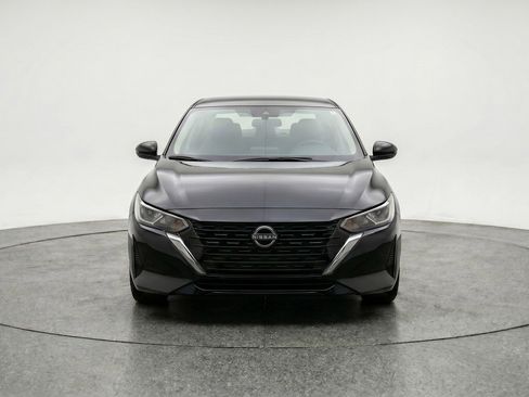 Used 2025 Nissan Sentra SV FWD image 2