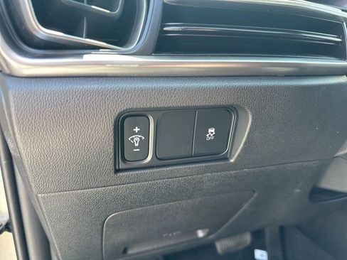 Certified 2026 Kia Sorento LX FWD image 5