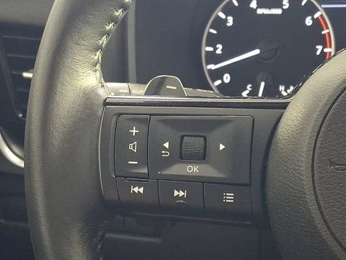 Used 2023 Nissan Rogue SV w/ SV Premium Package FWD image 27