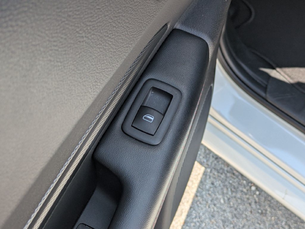 Used 2025 Dodge Durango GT RWD image 29