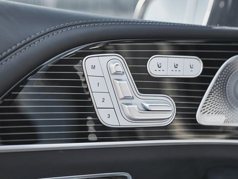 Used 2021 Mercedes-Benz Maybach GLS 600 Maybach GLS 600 image 34