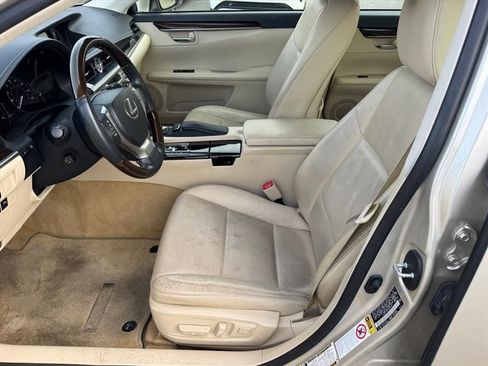 Used 2013 Lexus ES 350 w/ Luxury Pkg image 9