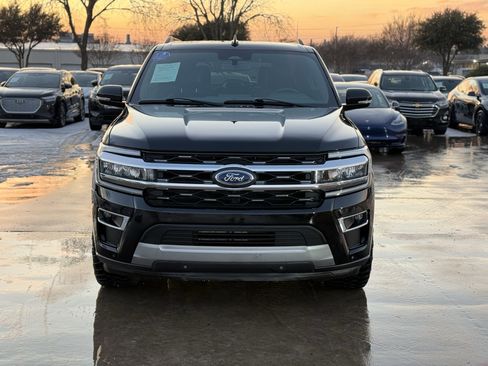 Used 2023 Ford Expedition Max Limited image 2