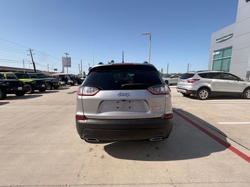 Used 2022 Jeep Cherokee Latitude Lux image 4