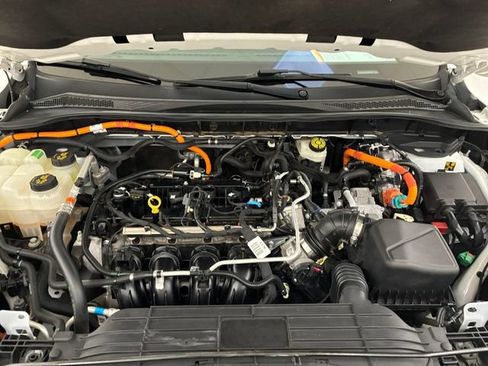 Used 2022 Ford Escape SE w/ Convenience Package FWD image 11