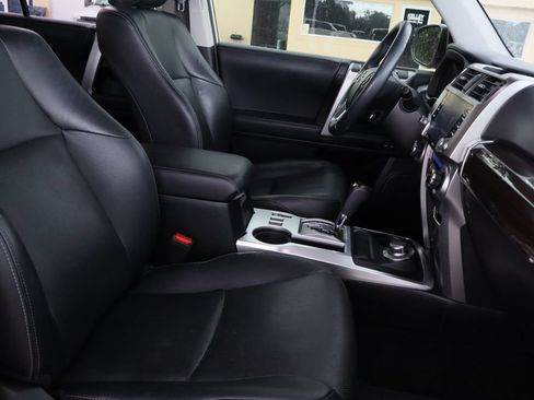 Used 2021 Toyota 4Runner Limited AWD/4WD image 29