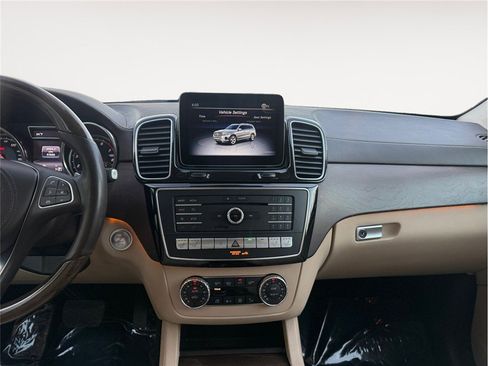 Used 2019 Mercedes-Benz GLS 550 4MATIC image 11