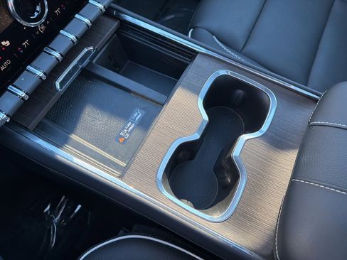 Used 2024 GMC Acadia Denali w/ Super Cruise Package image 29