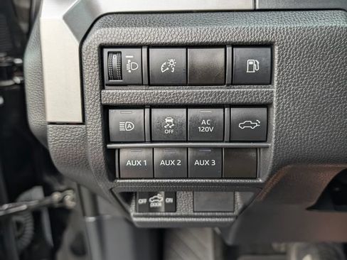 Used 2024 Toyota Tacoma TRD Off-Road w/ TRD Off Road Premium Package AWD/4WD image 31