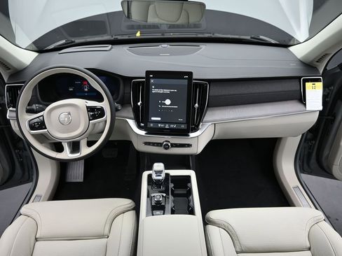 New 2026 Volvo XC90 B6 Ultra w/ Protection Package AWD/4WD image 22