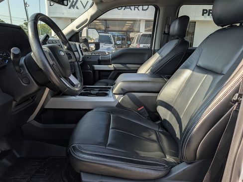 Used 2020 Ford F250 Lariat w/ Lariat Ultimate Package AWD/4WD image 27