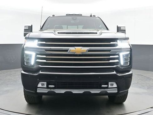 Used 2022 Chevrolet Silverado 3500 High Country w/ LPO, Hitch Package AWD/4WD image 3