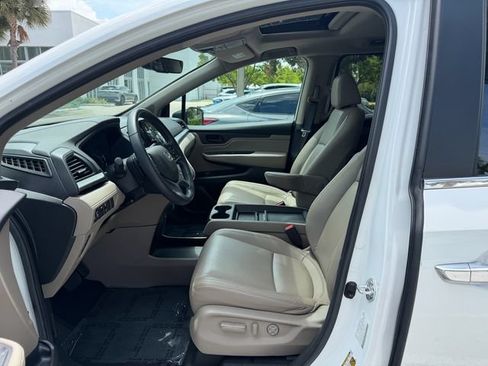 Used 2024 Honda Odyssey EX-L image 10