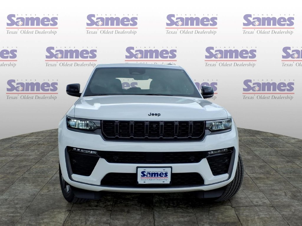 New 2027 Jeep Grand Cherokee Limited AWD/4WD image 2