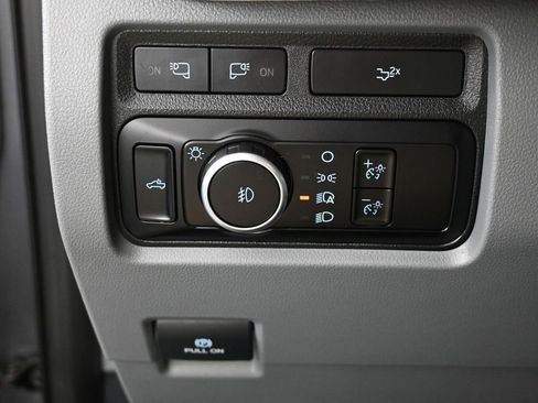 Used 2023 Ford F250 XLT w/ Black Appearance Package image 12