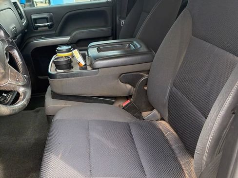Used 2018 Chevrolet Silverado 2500 LT AWD/4WD image 12