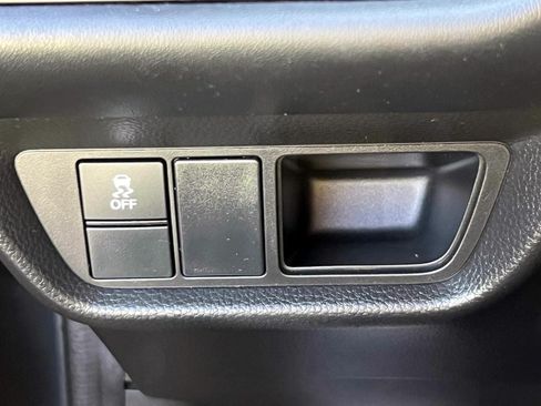 Certified 2023 Honda HR-V LX image 17