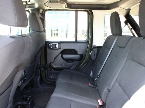 Used 2023 Jeep Wrangler Unlimited Sport AWD/4WD image 15