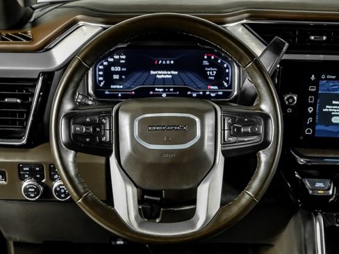 Used 2025 GMC Sierra 3500 Denali w/ Denali Reserve Package AWD/4WD image 17