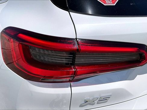 Used 2019 BMW X5 xDrive40i w/ Convenience Package AWD/4WD image 34