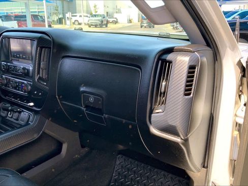 Used 2017 Chevrolet Silverado 1500 LT w/ All Star Edition AWD/4WD image 19