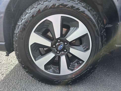 Used 2018 Subaru Forester 2.5i w/ Alloy Wheel Package AWD/4WD image 17