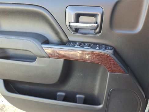 Used 2016 GMC Sierra 1500 SLE w/ SLE Value Package image 16