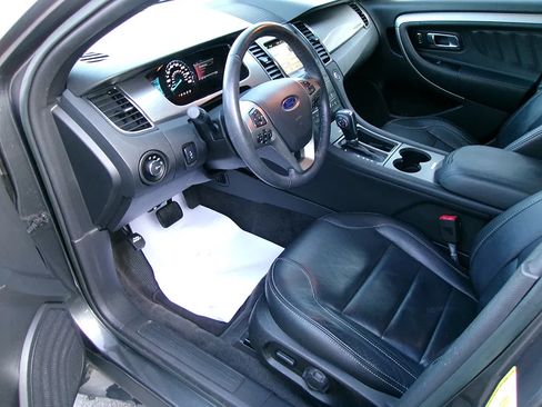Used 2018 Ford Taurus SEL w/ Equipment Group 201A FWD image 20