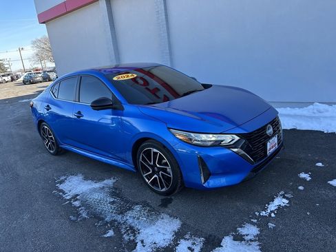 Used 2024 Nissan Sentra SR w/ SR Premium Package image 4