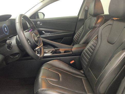 Used 2024 Hyundai Elantra Limited FWD image 17