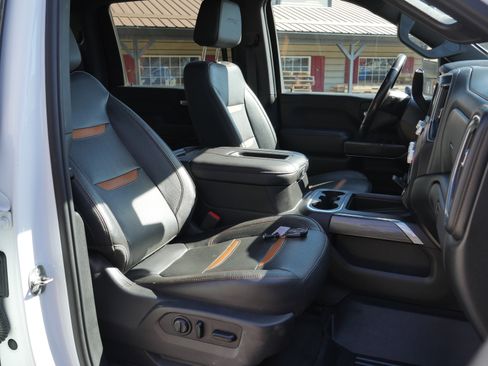 Used 2020 GMC Sierra 3500 AT4 w/ Technology Package AWD/4WD image 30