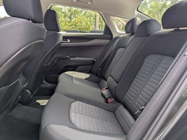 New 2026 Kia K5 LXS FWD image 12