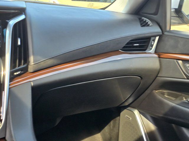 Used 2020 Cadillac Escalade Luxury RWD image 15