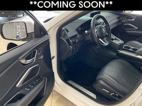 Used 2025 Acura RDX SH-AWD image 10