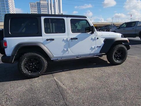 Used 2023 Jeep Wrangler Unlimited AWD/4WD image 9