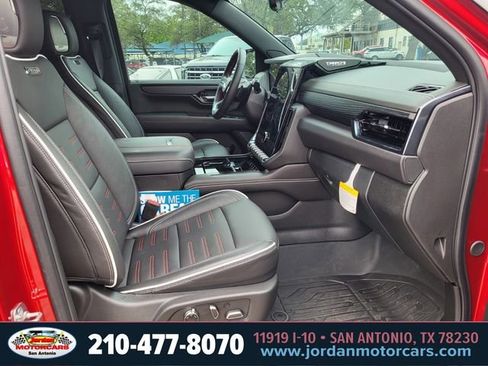 Used 2025 GMC Yukon XL AT4 Ultimate AWD/4WD image 12