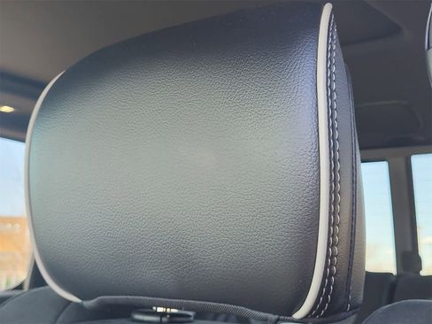 Used 2022 RAM 1500 Laramie image 14