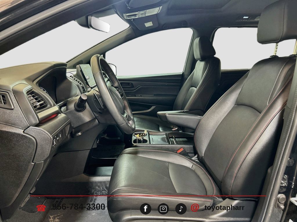 Used 2025 Honda Odyssey Sport-L image 19