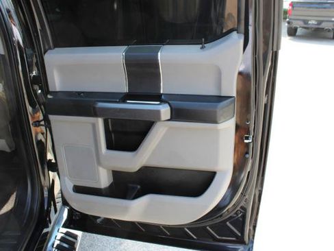 Used 2018 Ford F150 XLT AWD/4WD image 34
