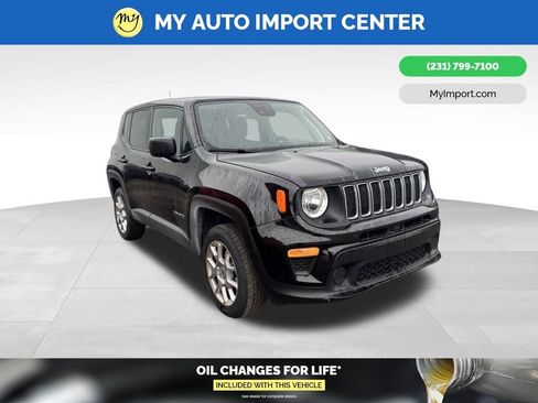 Used 2023 Jeep Renegade Latitude AWD/4WD image 1