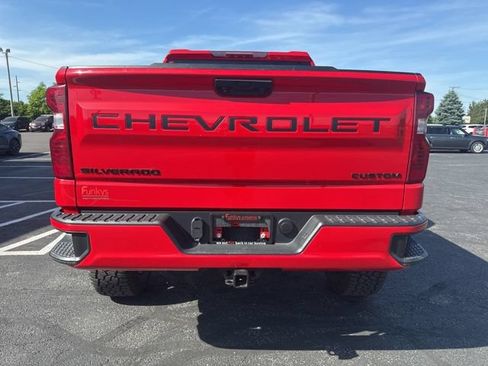 Used 2022 Chevrolet Silverado 1500 Custom w/ LPO, Dark Essentials Package AWD/4WD image 4