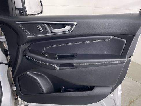 Used 2018 Ford Edge Titanium AWD/4WD image 22