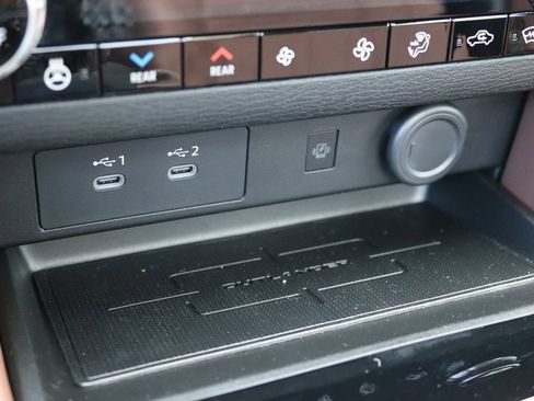 New 2025 Mitsubishi Outlander SEL image 12