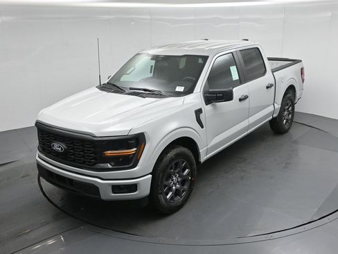 New 2026 Ford F150 STX w/ Equipment Group 200A AWD/4WD image 29