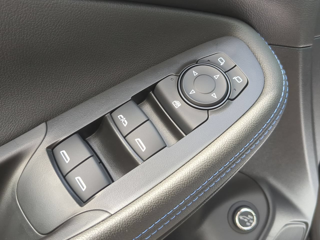 Used 2026 Buick Encore GX Sport Touring w/ Comfort Package FWD image 22