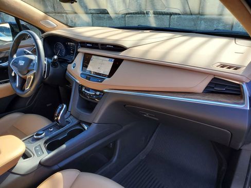 Used 2023 Cadillac XT5 Sportv w/ Platinum Package image 40